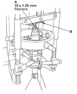 Honda CR-V. Rear Suspension