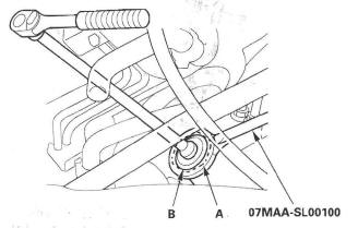 Honda CR-V. Steering