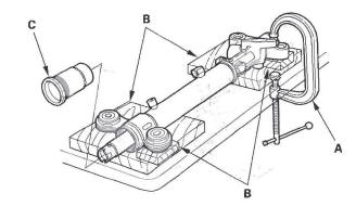 Honda CR-V. Steering