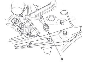 Honda CR-V. Transmission Mount Replacement